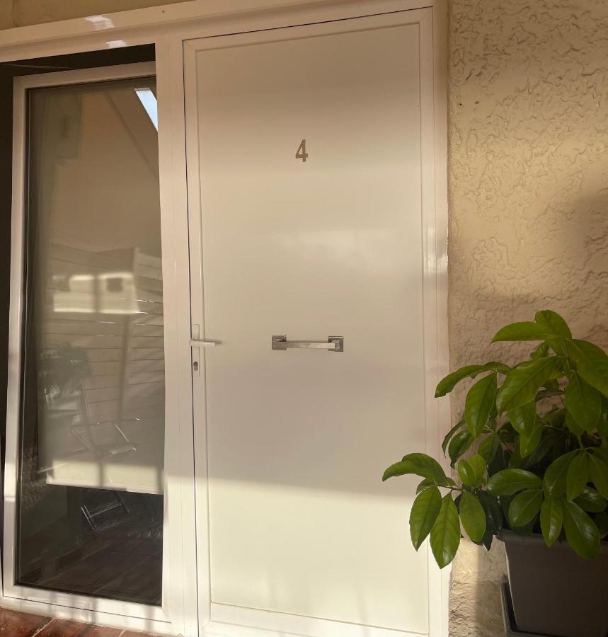 Seaview Apartments Anavyssos Zewnętrze zdjęcie