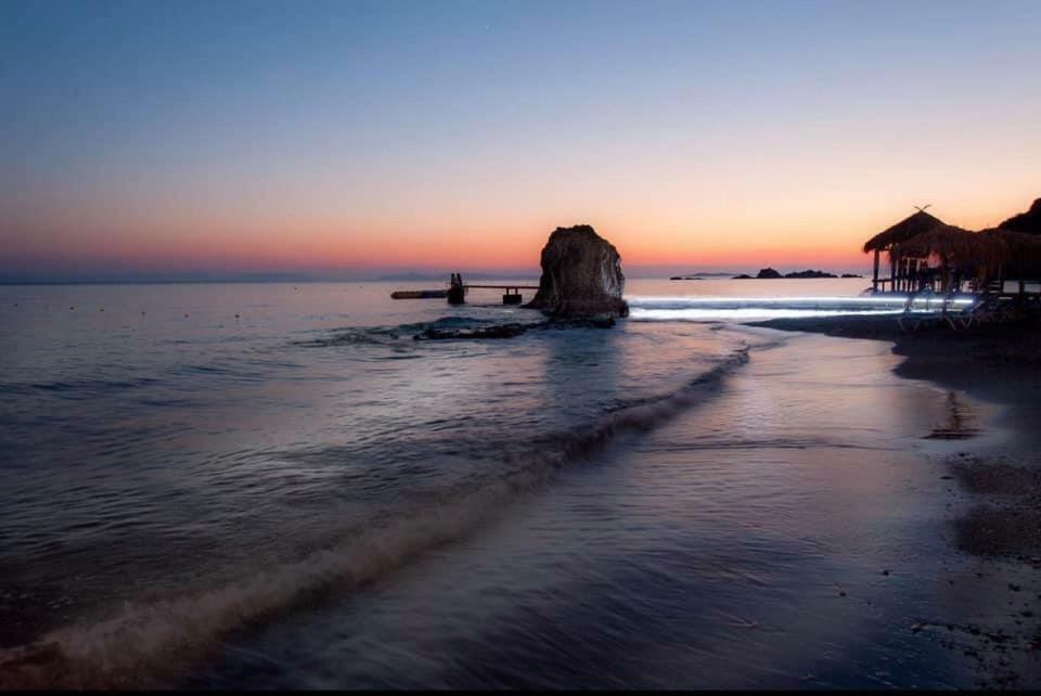 Seaview Apartments Anavyssos Zewnętrze zdjęcie
